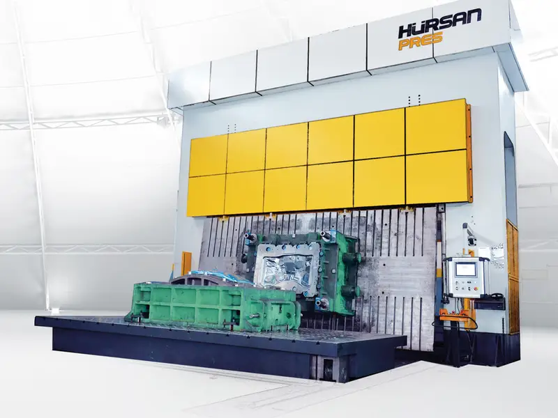 Stor hydraulpress från Hürsan